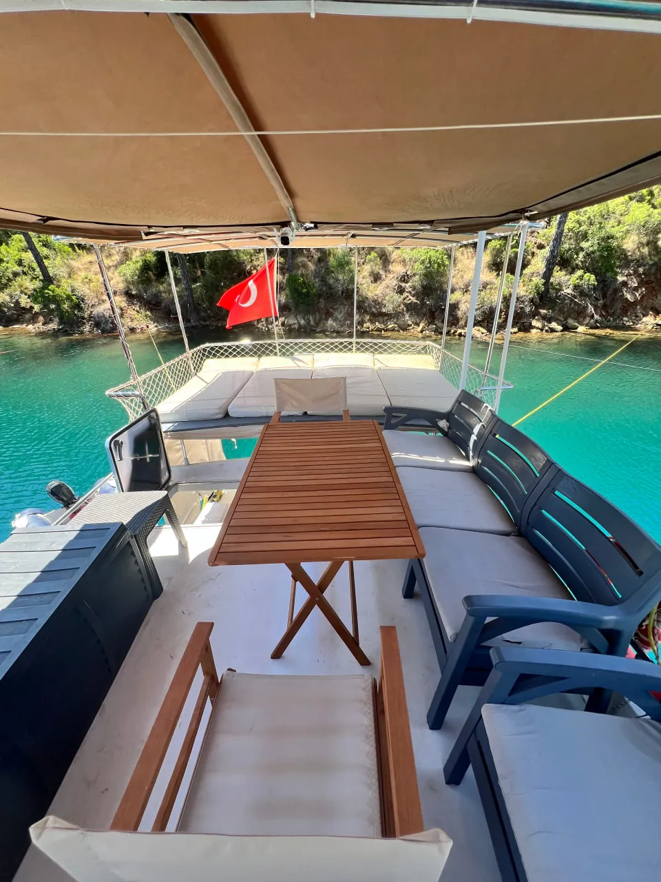 Fors Yacht deniz üzerinde seyir hali